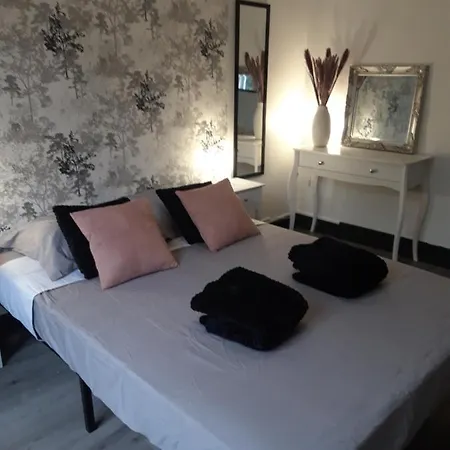 Verdun 228 Insolite Chambéry Extérieur photo